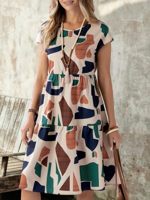 EMERY ROSE Vestido de Verão Feminino com Estampa Geométrica e Gola Redonda e Manga Curta