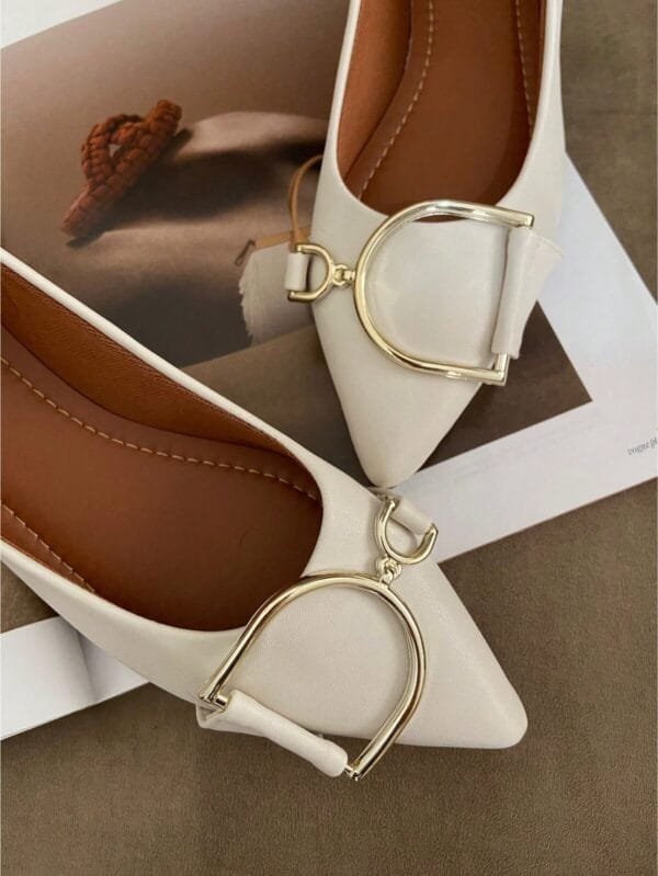 sapatilha feminina elegante mocassim feminino bico alongado confortável  sapato feminino enfeite D
