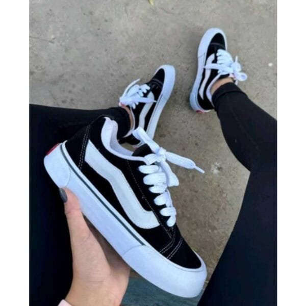 Tênis KNW Old Skool Casual Unissex  Skate Preto/Branco