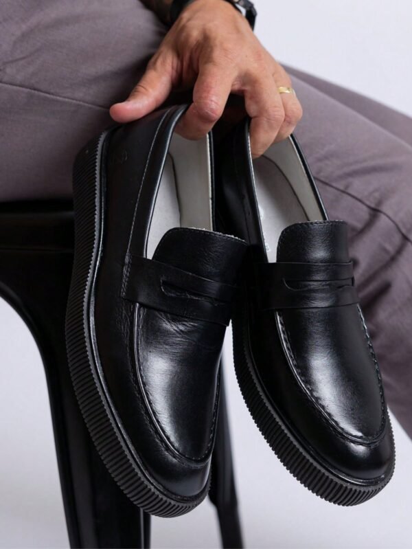 Sapato Social Masculino em Couro Vittorio Sapatênis Casual Masculino – Sofisticação e Conforto para o Seu Dia Igreja Festas Trabalho