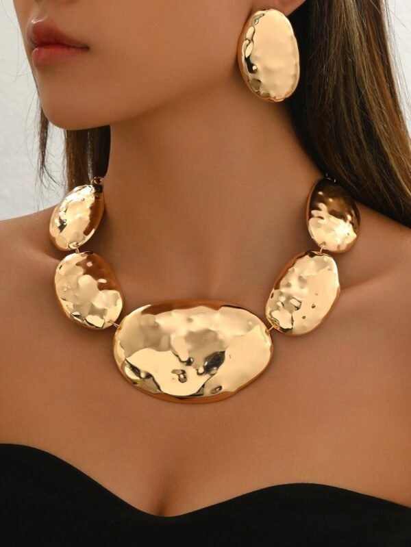 3 Peças Conjunto de Colar Elegante, Personalizado e Fashionista, de Estilo Europeu e Americano, com Geometria Oval de Metal Exagerada