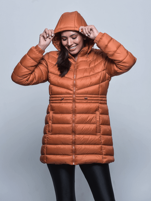 Parka Feminina Forrada e com capuz removível, Jaqueta Puffer Matelassê Caramelo