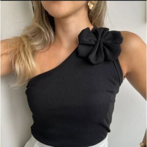 Blusa ribana com detalhe de flor elegante e confort