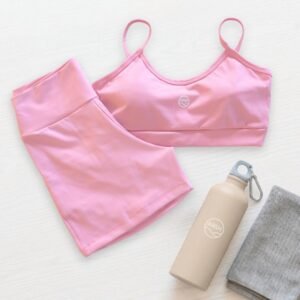 Conjunto esportivo fitness feminino top com bojo e shorts conforto sustentação poliamida academia
